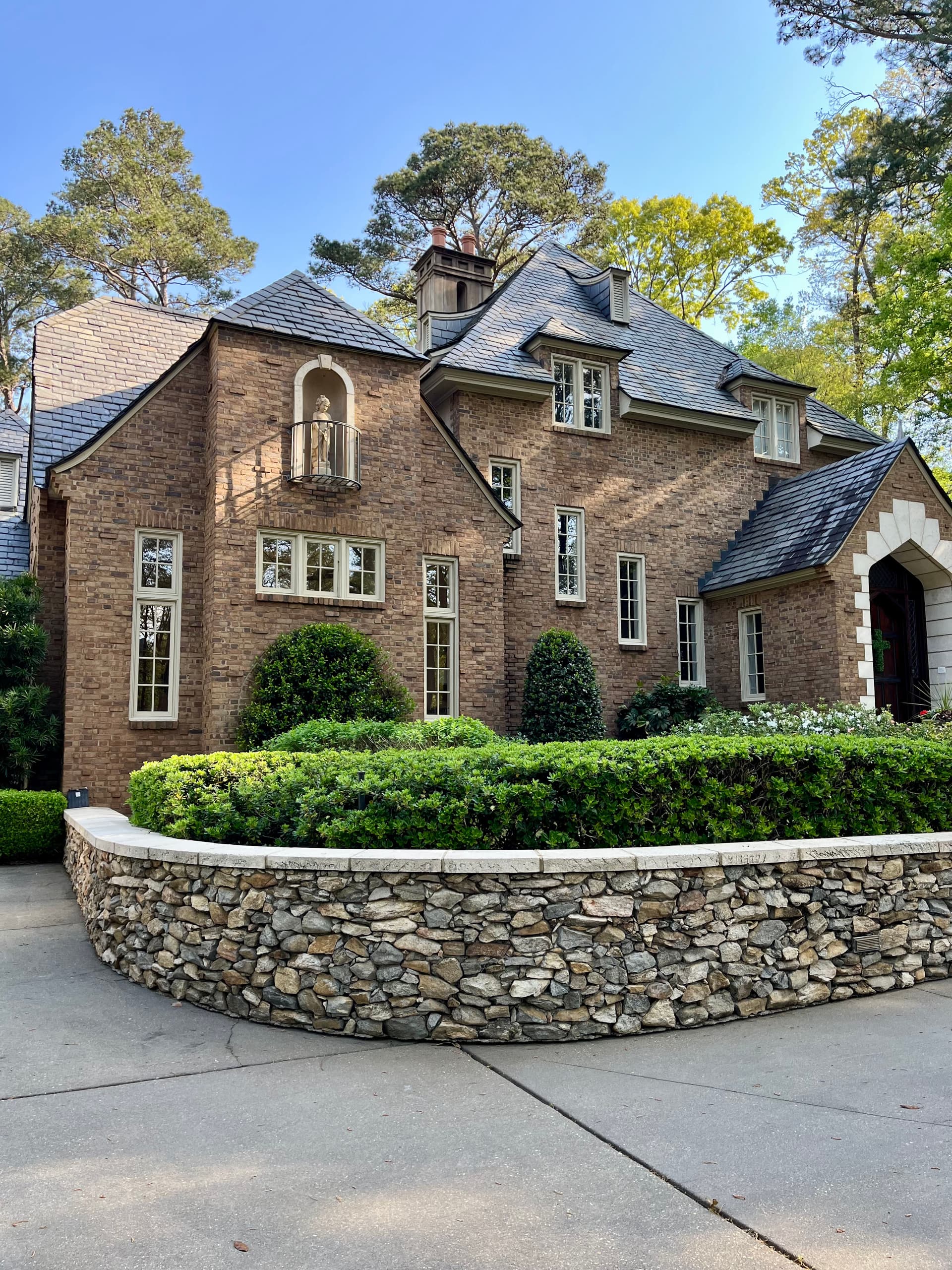 Gallery photos for Enhancing Home Views with Crystal-Clear Windows: Image #6