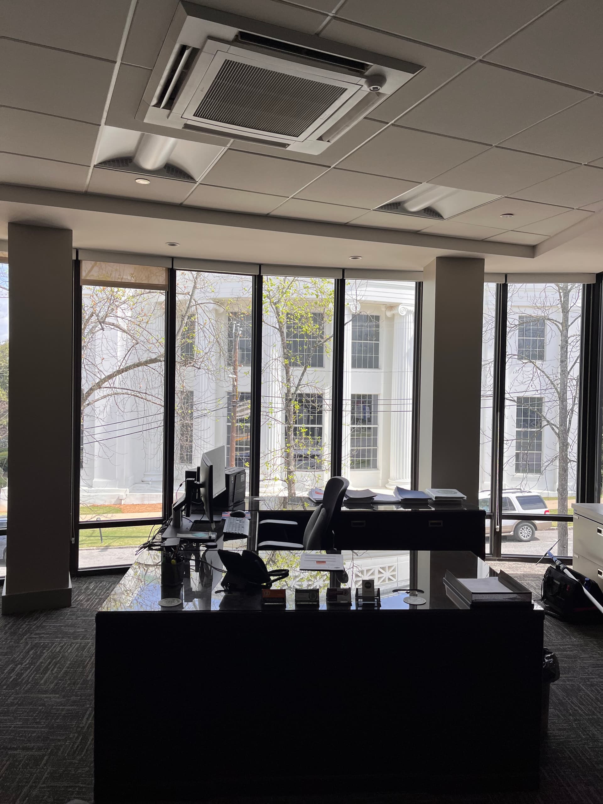 Gallery photos for Downtown Montgomery Office Building Shines Bright with Our Expert Window Cleaning: Image #6