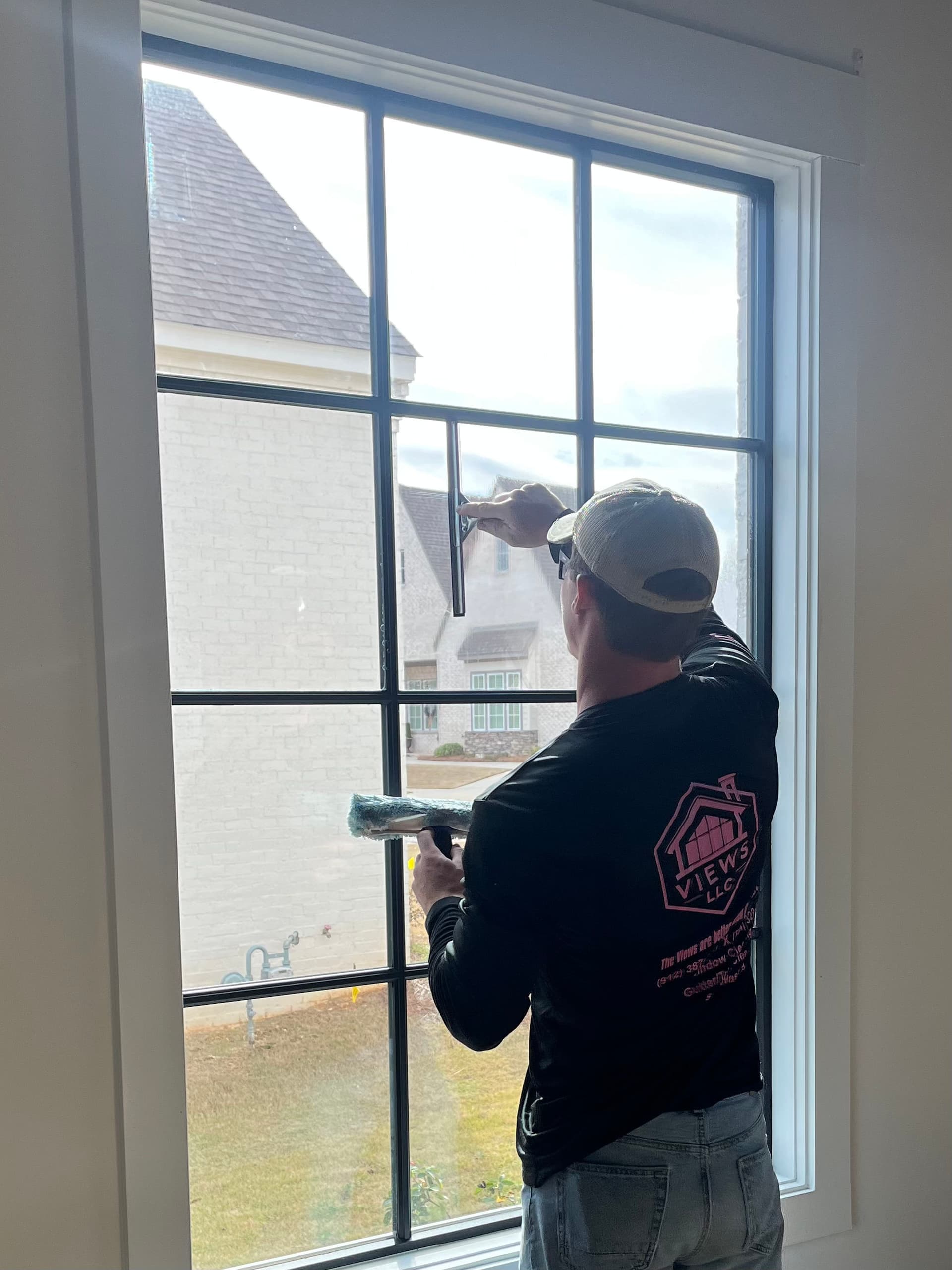 Gallery photos for Enhancing Home Views with Expert Window Cleaning: Image #4